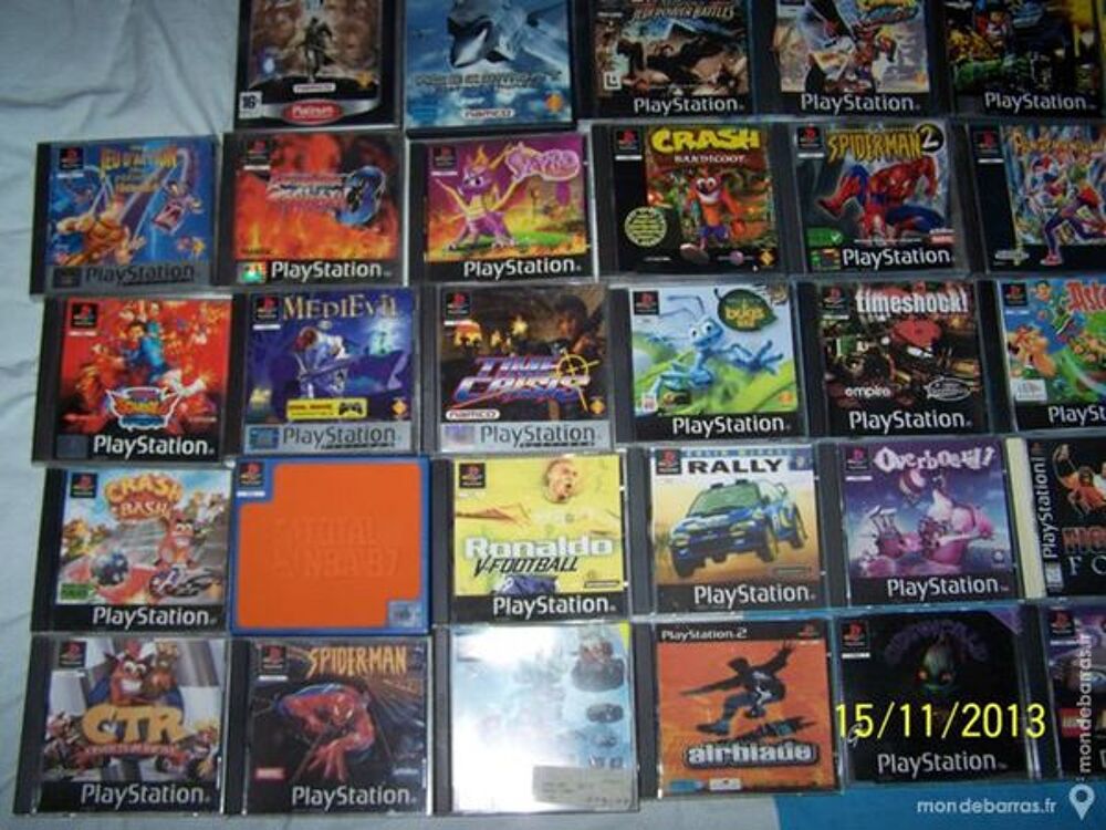 LOT DE JEUX PS1/PS2 Consoles et jeux vidéos