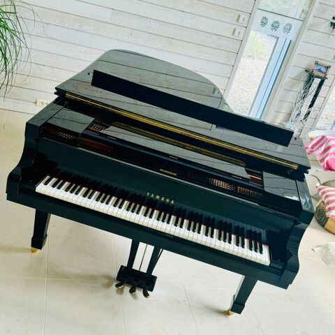 Piano Yamaha 1/2 queue C6 occasion quasi neuf 25000 Lacougotte-Cadoul (81)
