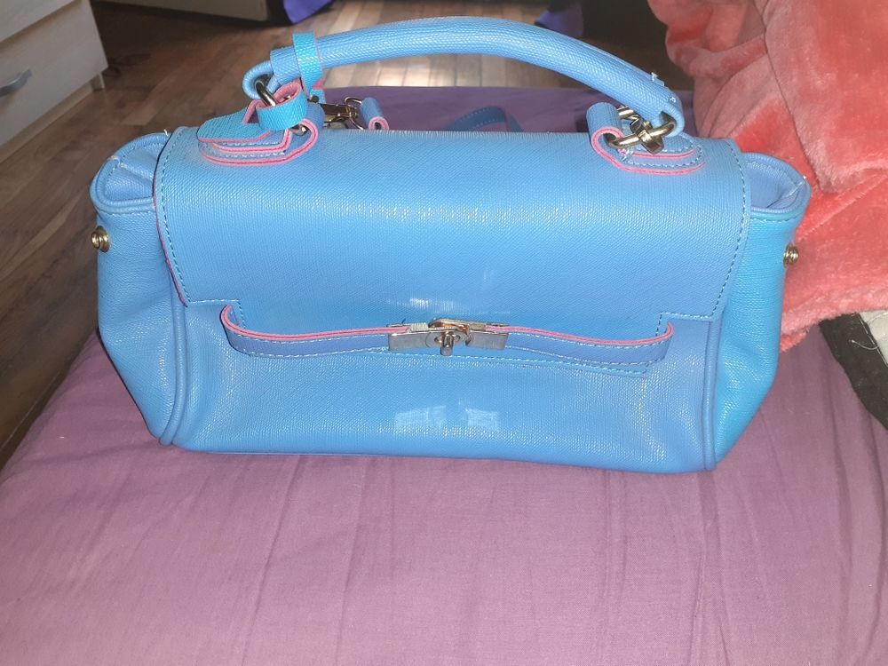 sac bleu et rose &eacute;tat neuf Maroquinerie