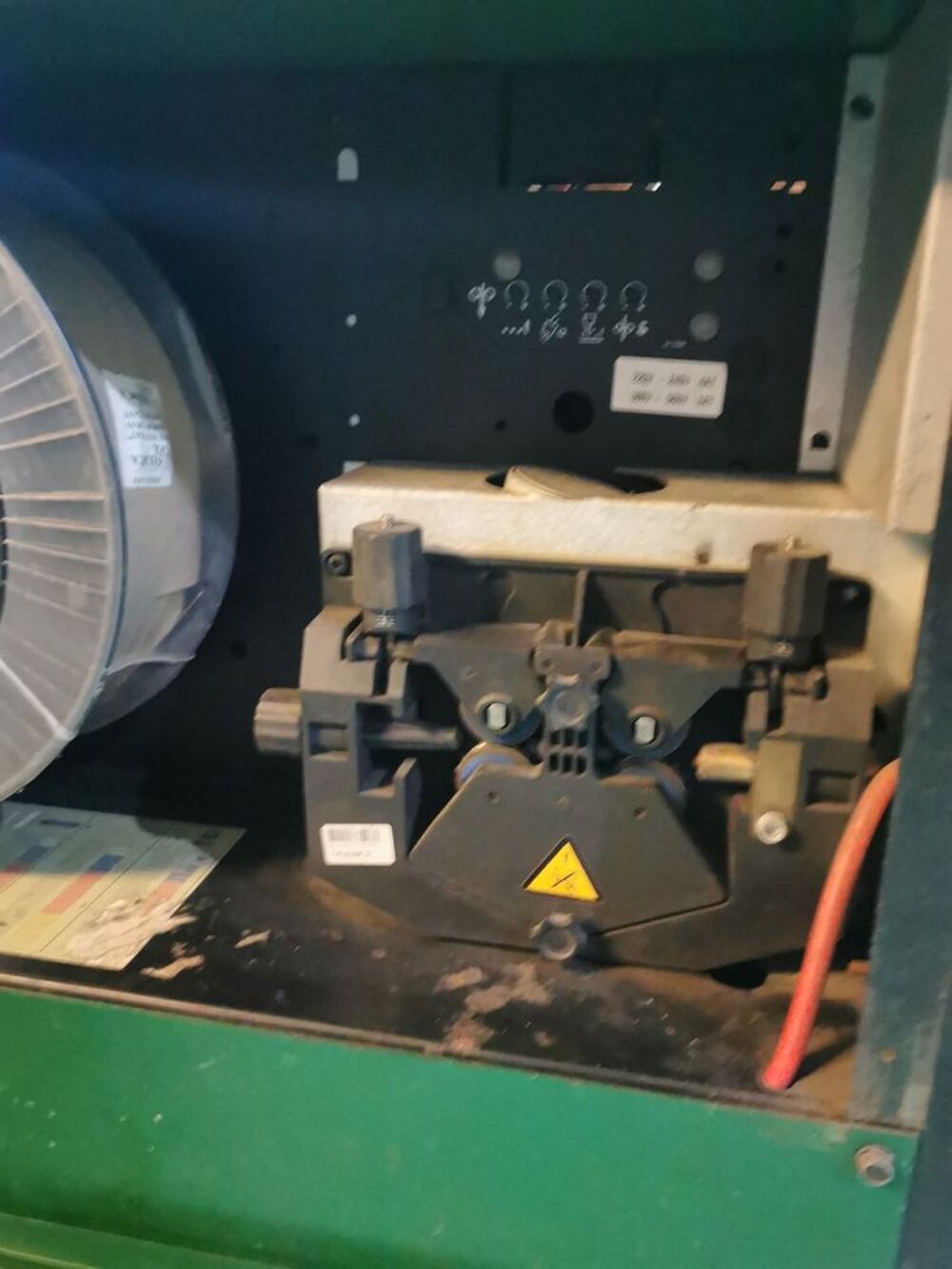 POSTE A SOUDER MIG/MAG MEGATRONIC 445 REFFROIDI EAU
Bricolage
