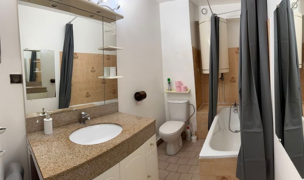 Location Appartement Grand studio pour étudiants proche Sophia Vallauris