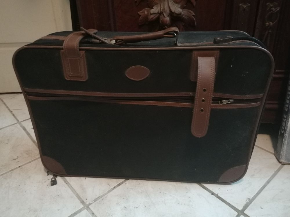Ancienne valise de voyage Maroquinerie