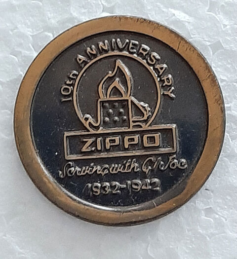 Pin's Zippo 10�me Anniversaire 7 Eckbolsheim (67)