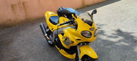 Moto TRIUMPH 2002 occasion La Grandville 08700