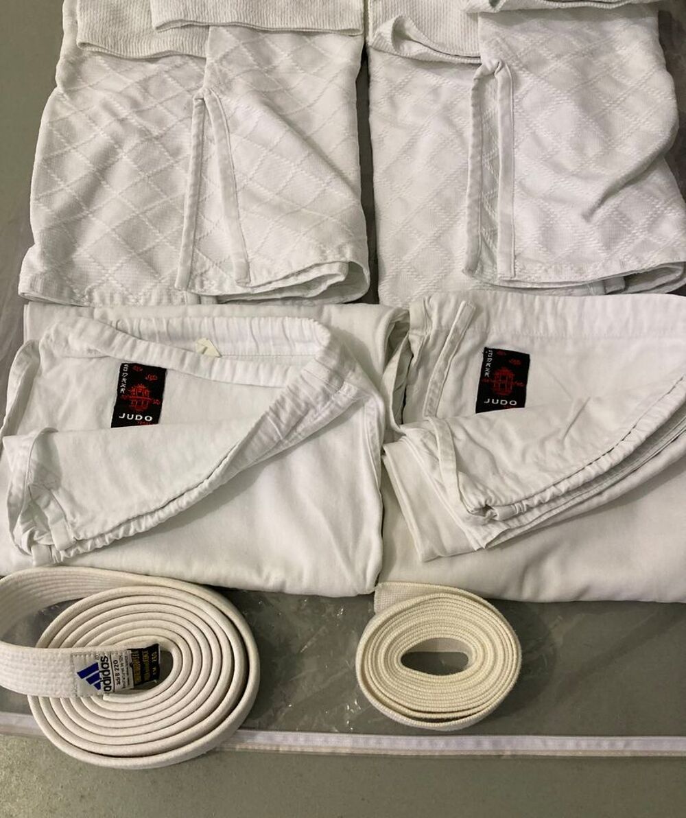 tenue de sport Vêtements