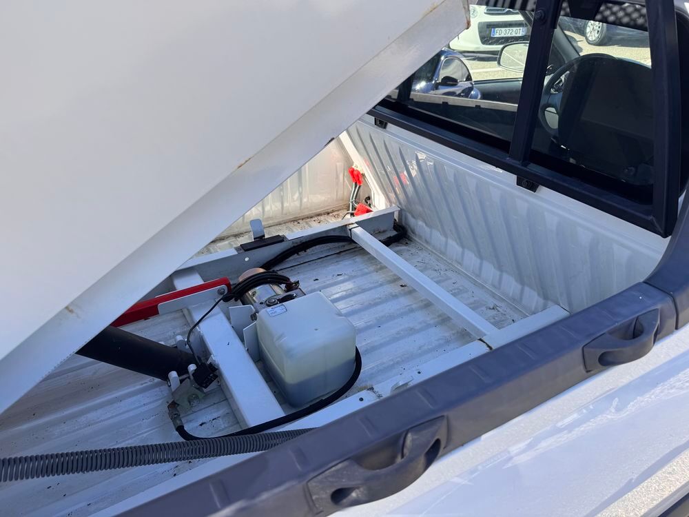Logan Pick-up 1.5 DCI 85ch AMBIANCE PICK UP BENNE 2011 occasion 84290 Sainte-C&eacute;cile-les-Vignes