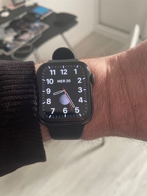 Apple Watch SE 44 mm 150 Tarbes (65)