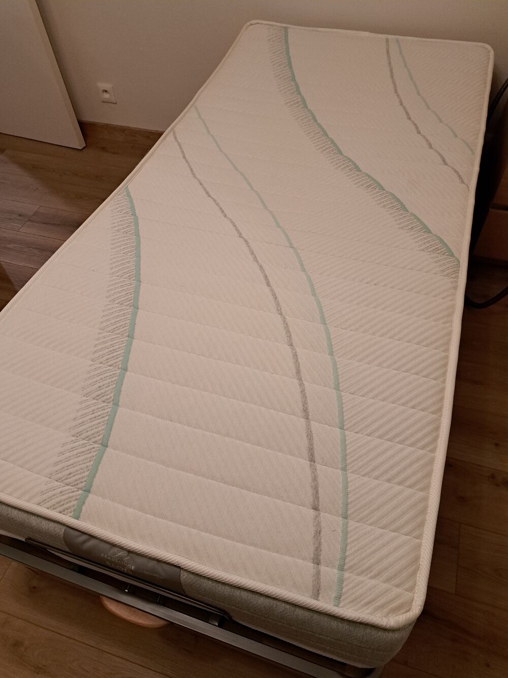Matelas en Latex &quot;Blois&quot; 90x190 France literie Meubles