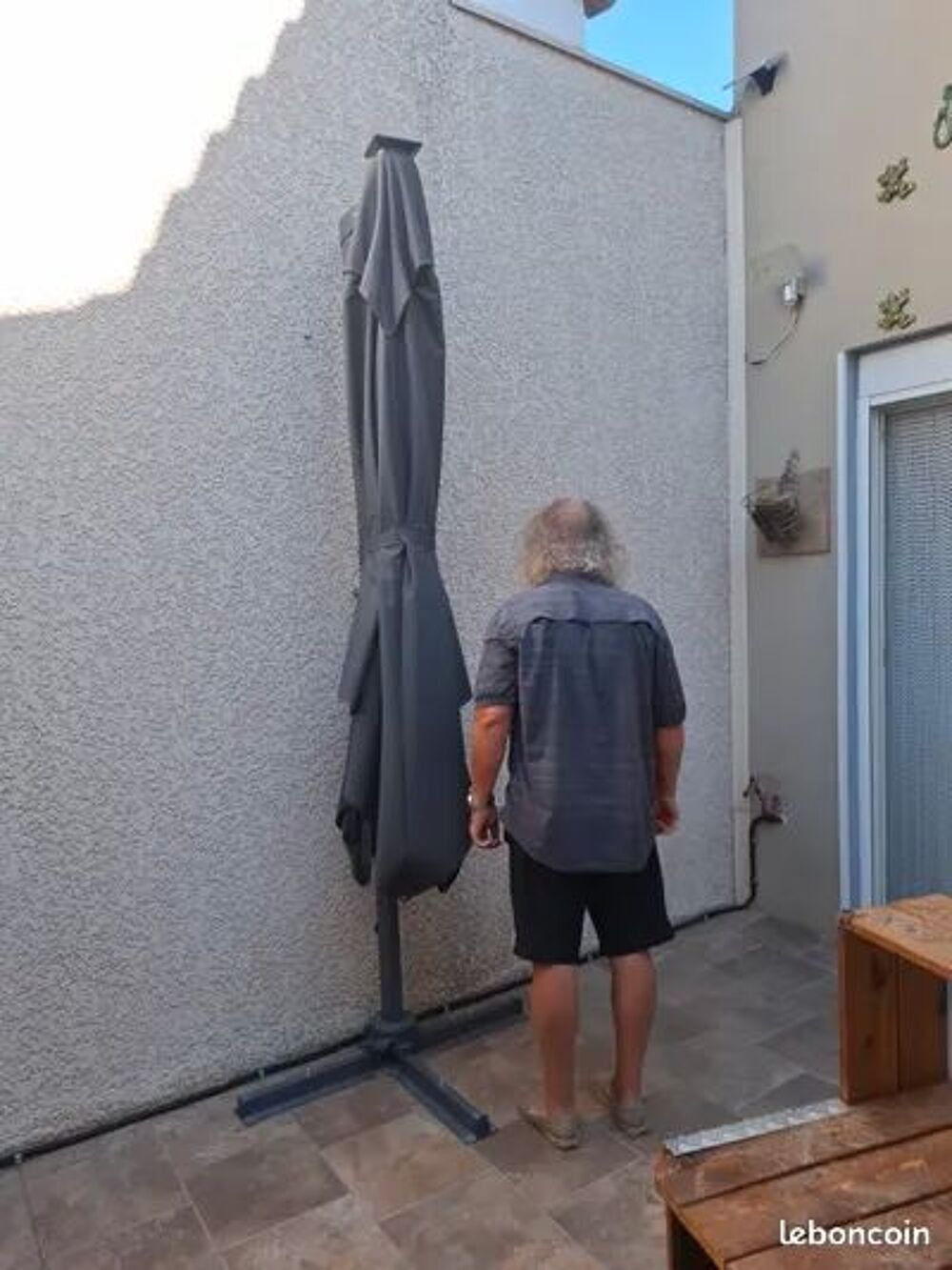 Parasol 3x3 d&eacute;port&eacute; et inclinable &eacute;quip&eacute; &eacute;clairage led Jardin
