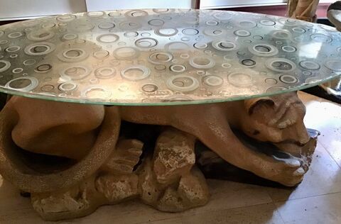 Table basse  Puma  en rsine + plateau verre 199 La Flche (72)