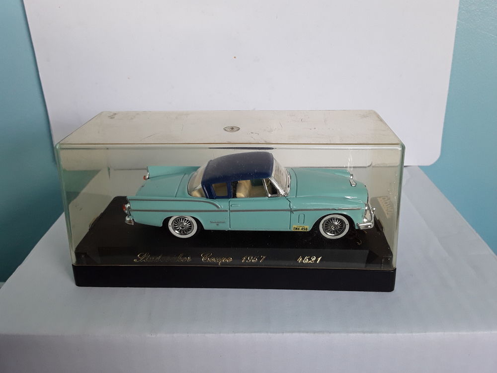 Solido d'or sltudebaker coupe 1957- 4521 Jeux / jouets