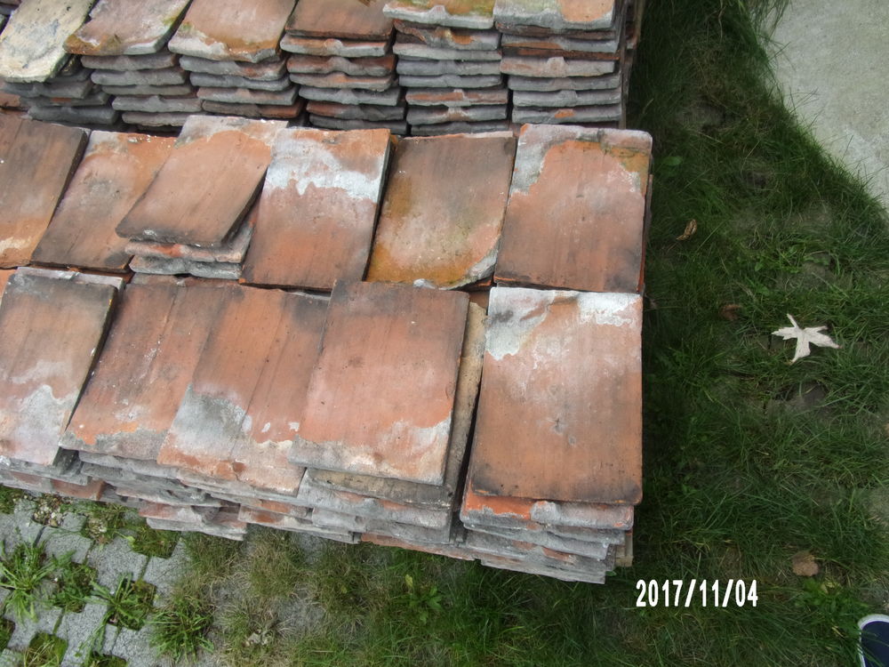 VENDS LOT DE 1300 TUILES PLATES ARTISANALES ANCIENNES Bricolage