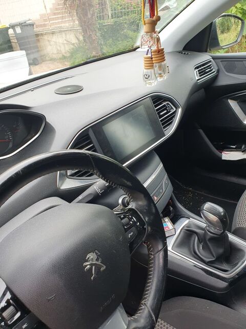 Peugeot 308 1.2 PureTech 110ch S&S BVM5 BC Active Business 2018 occasion Corbas 69960