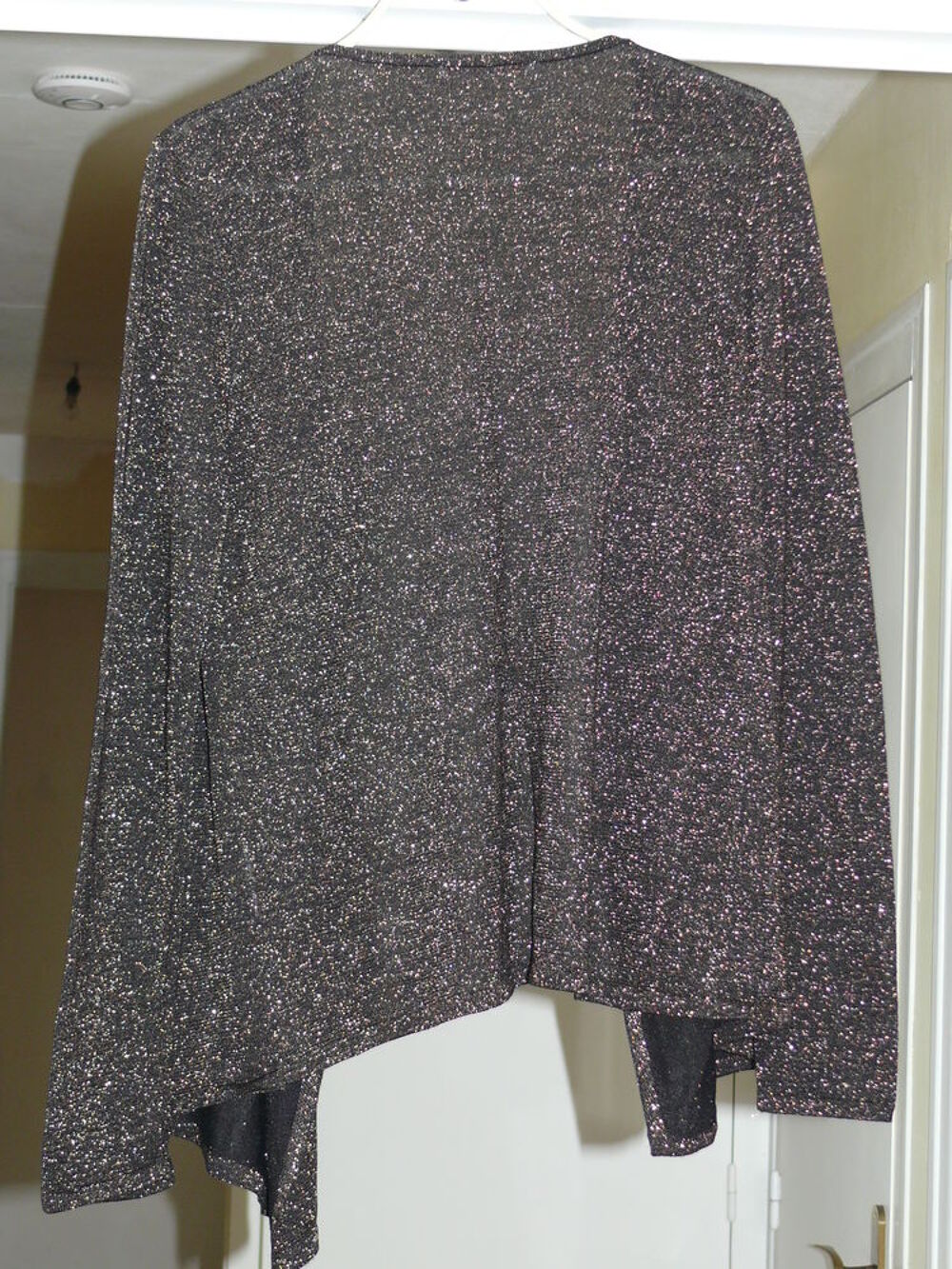 Gilet "CAMA&Iuml;EU" Vêtements