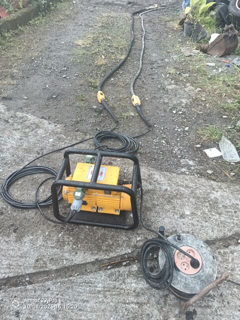 Vibreur b�ton 700 Fort-de-France (97)