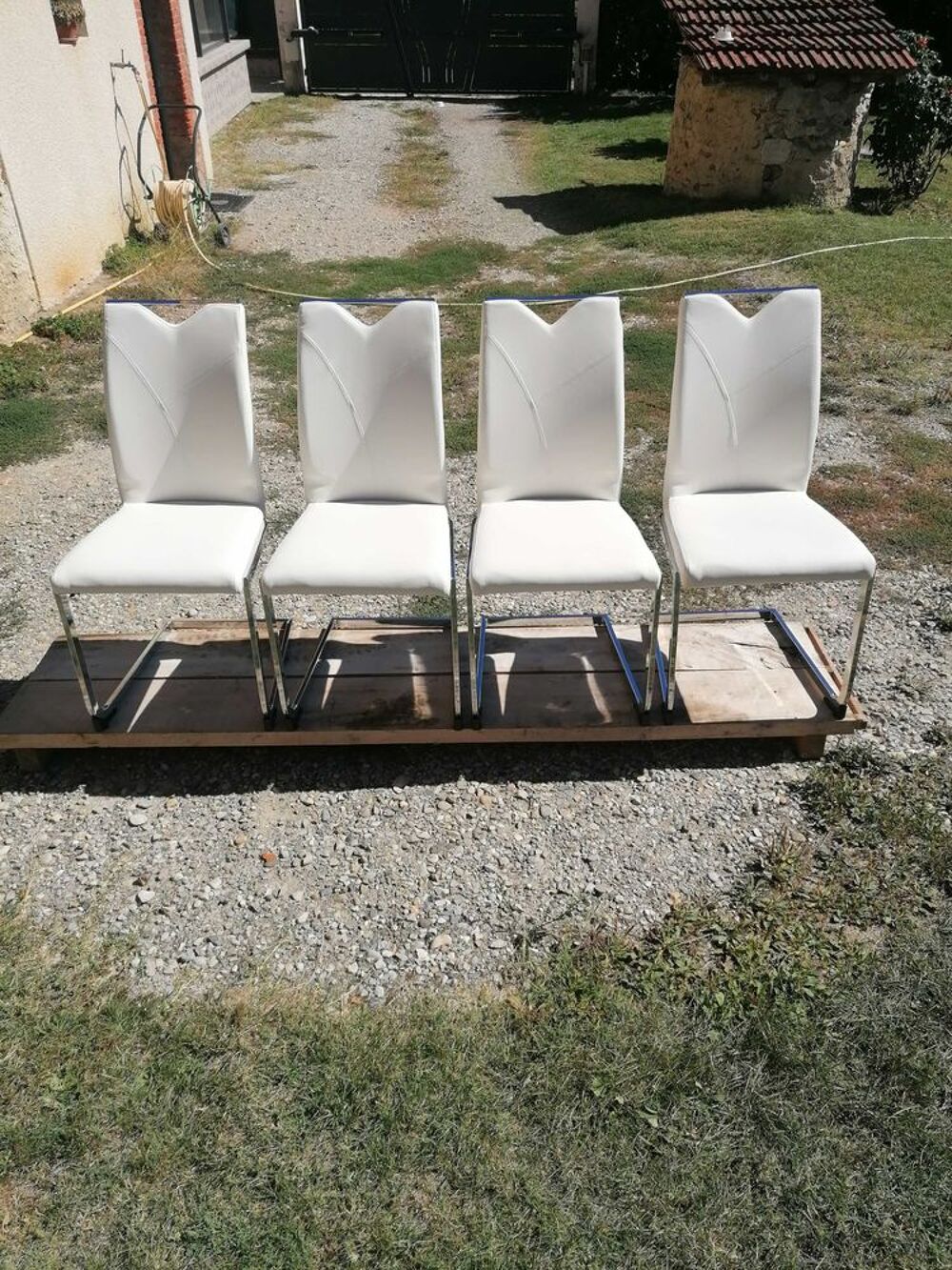 4 chaises salon cuir blanc Meubles