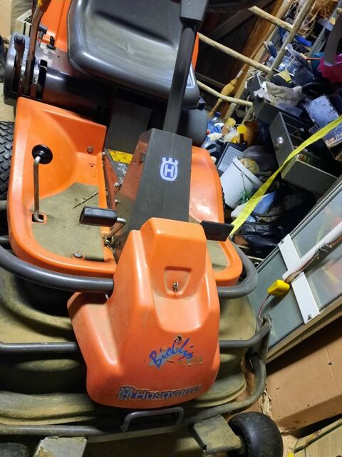 tondeuse autoporte Husqvarna Rider 13 H Bio 1200 Grenade (31)