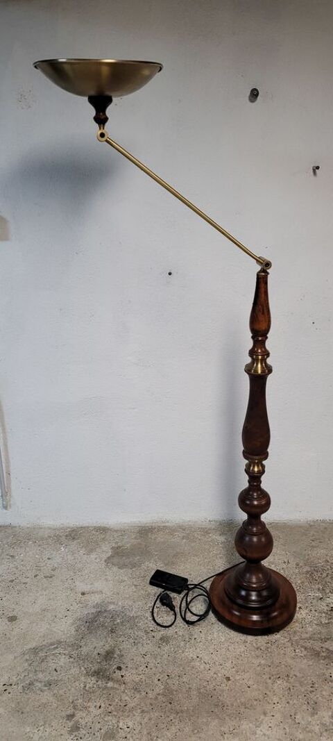 Lampadaire allogne . 0 Lentilly (69)