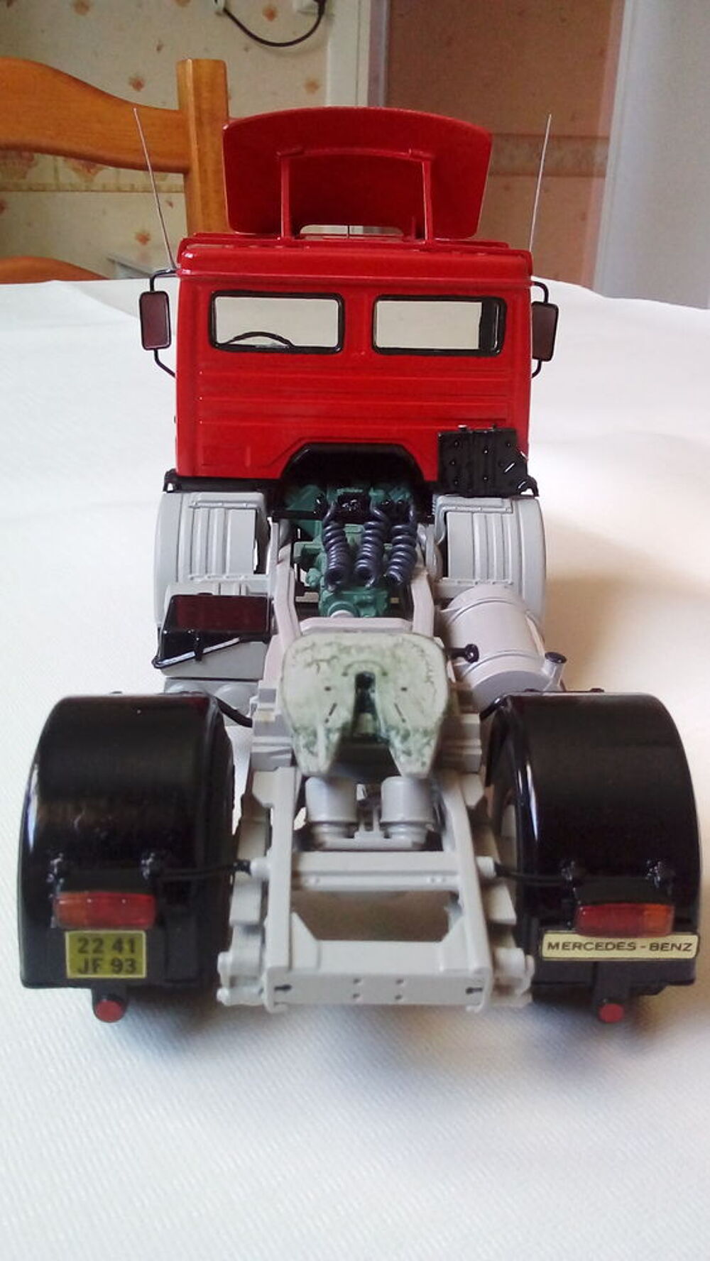 maquettes de camions a l'&eacute;chelle 1/24 ; en tr&egrave;s bon &eacute;tats . 