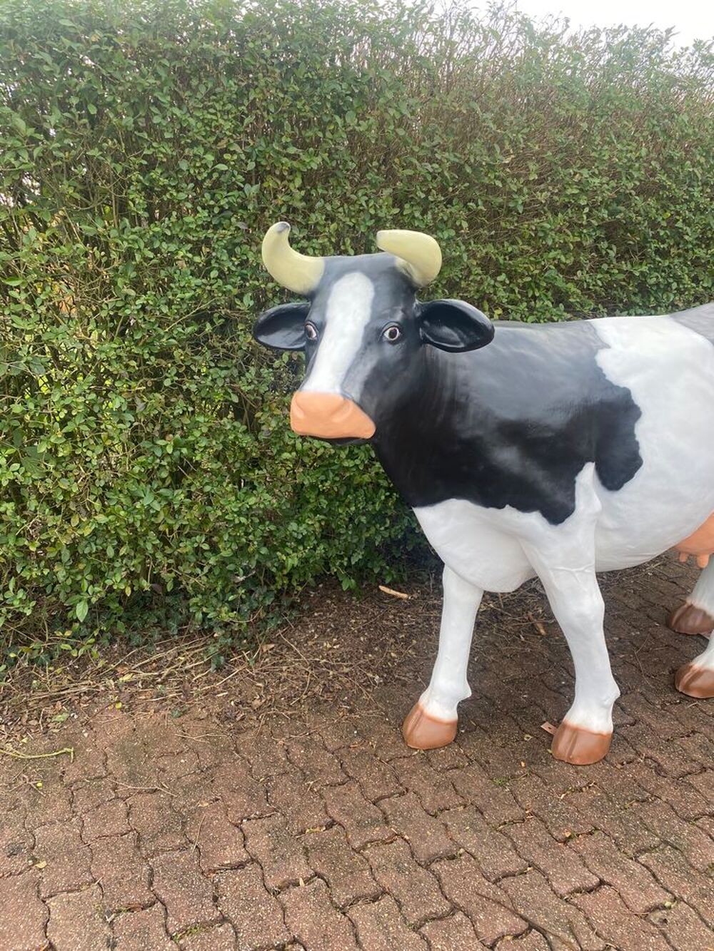 Vache en fibre de verre Taille r&eacute;elle Décoration