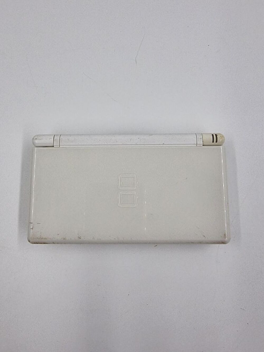 Console Nintendo DS Lite blanche et sans chargeur Consoles et jeux vidéos