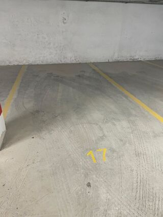  Parking / Garage � louer 12 m�