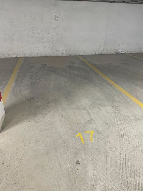  Parking / Garage � louer 12 m�