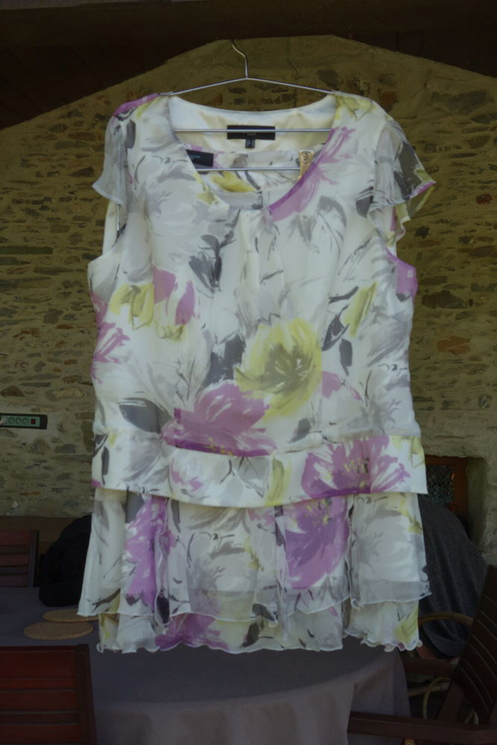 vend 2 ensembles
Vêtements