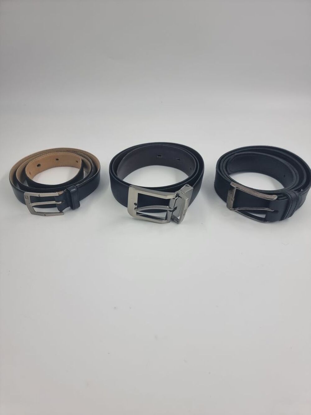 Lot de 3 ceintures noire type cuir de 80cm Vêtements