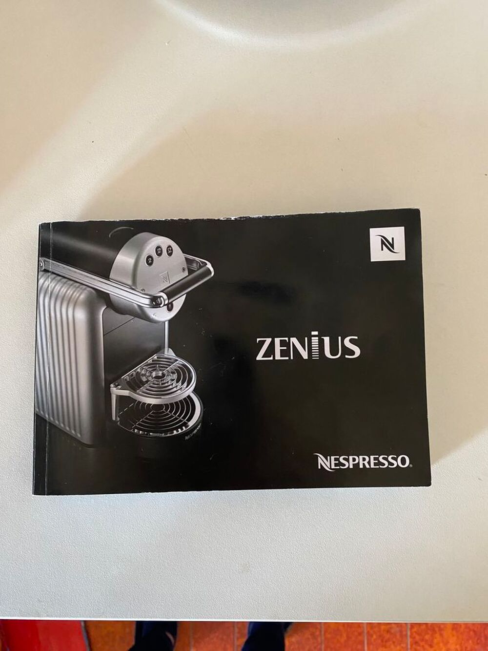 - Machine &agrave; caf&eacute; Nespresso Electroménager