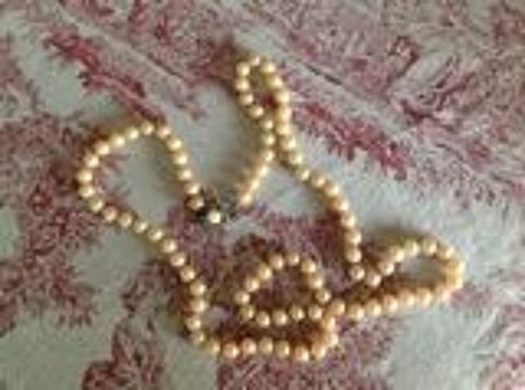 collier de perles fantaisie, façon ancien. 25 Strasbourg (67)