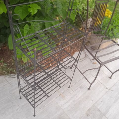 Etag�re metal pliable 103 de hauteur, 50 de largeur et 23 de 35 Le P�age-de-Roussillon (38)