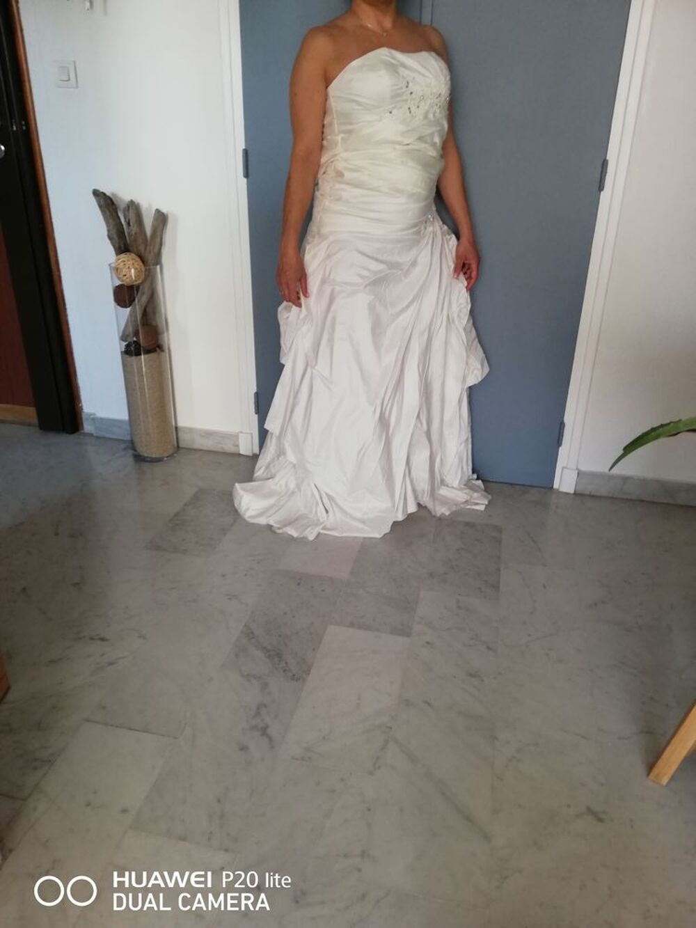 Robe de mariee Vêtements