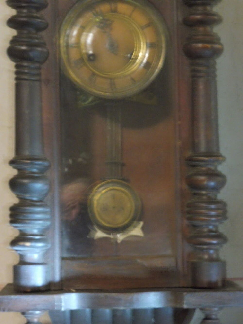 Carillon des ann&eacute;e 1900. Meubles
