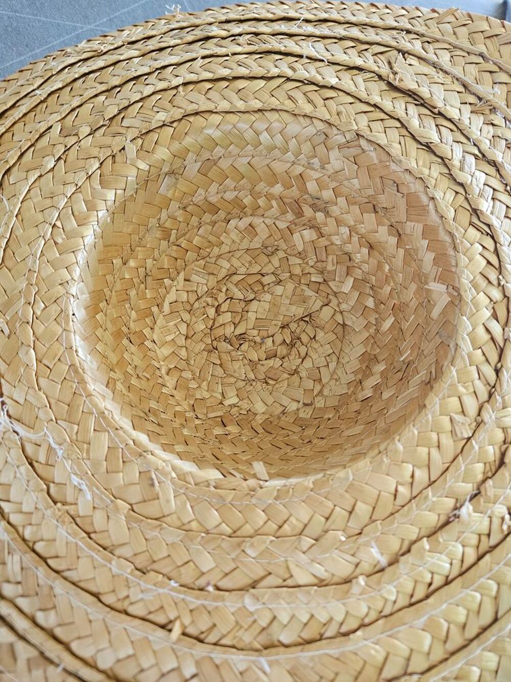 Chapeau de paille pour petit tour de t&ecirc;te tb &eacute;tat Vêtements