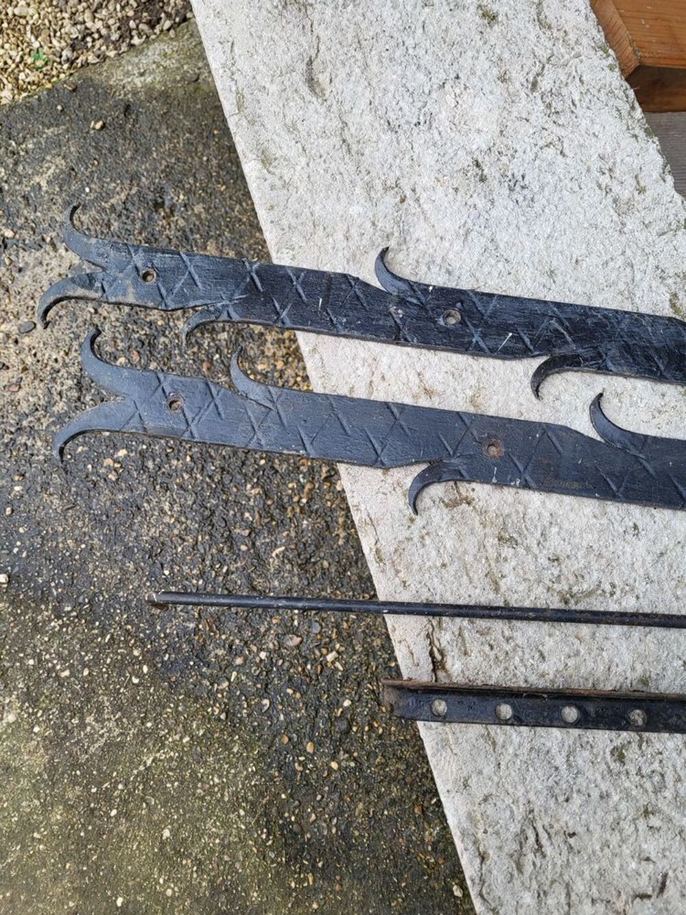 Pentures &agrave; volets + cr&eacute;maill&egrave;res Bricolage