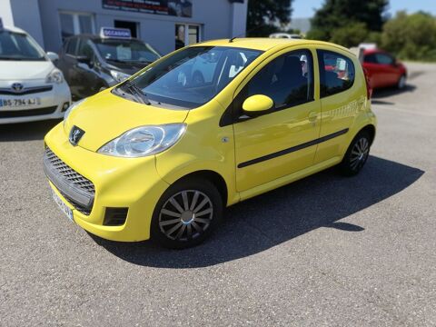 Peugeot 107 1.0 I clim 83000 km tbeg