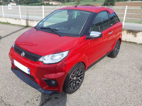 AIXAM Voiture sans permis  occasion Sainte-Foy-l'Argenti&egrave;re 69610