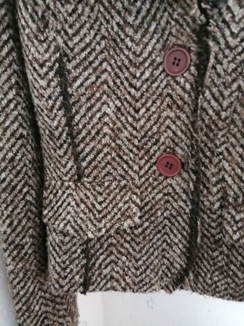 veste courte 6 Le Page-de-Roussillon (38)