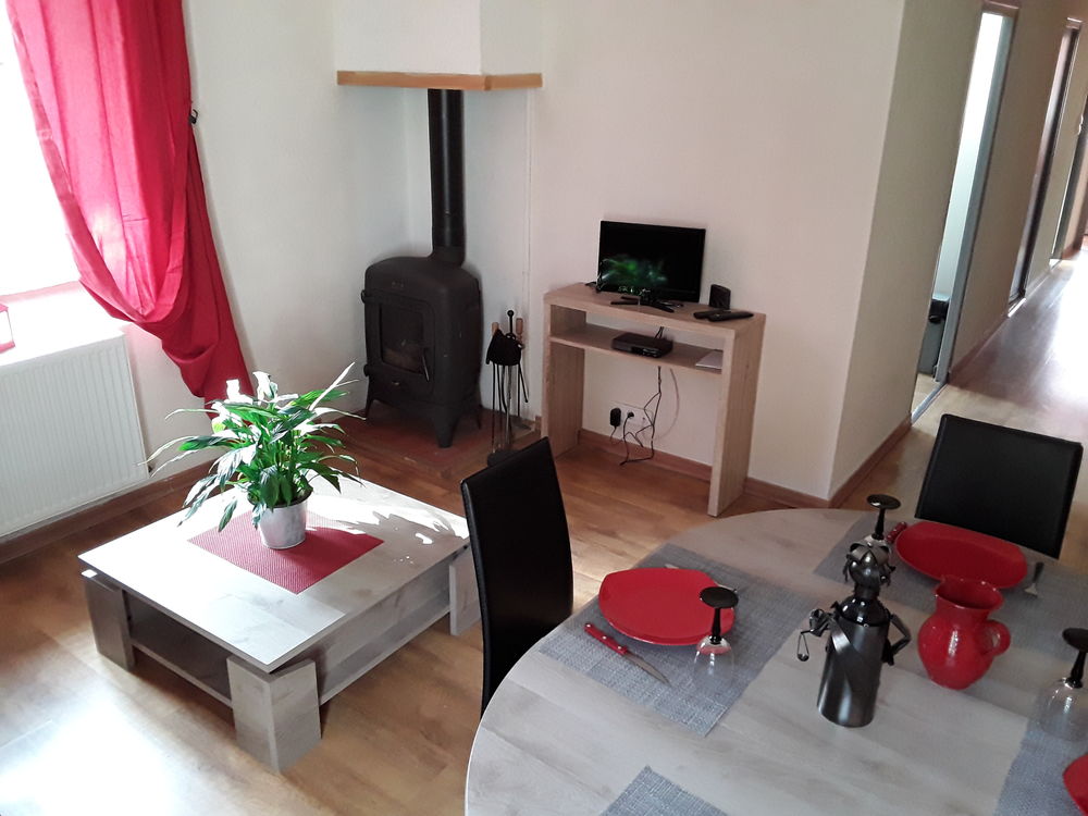 Vente Ferme immeuble en pierre de 8 appartements rénové en 2015 Villefort