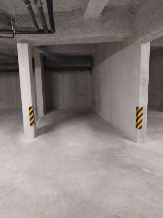  Parking / Garage � louer 12 m�