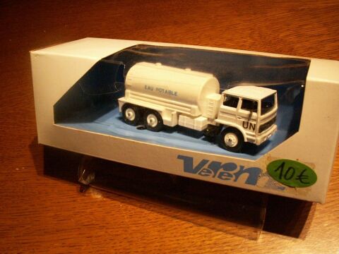 Camion miniature VEREM eau potable Renault VTL 290
10 Mirecourt (88)