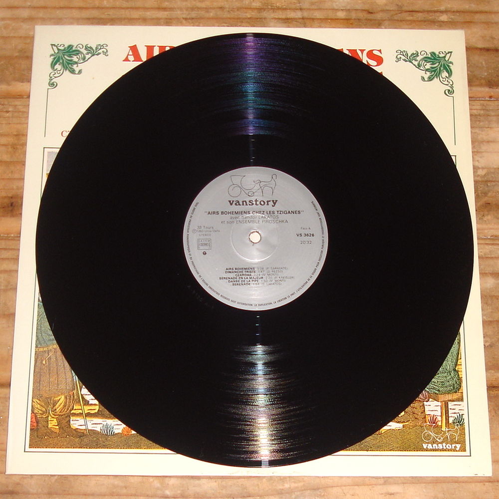 AIRS BOH&Eacute;MIENS CHEZ LES TZIGANES -33t- SANDOR LAKATOS - 1983 CD et vinyles