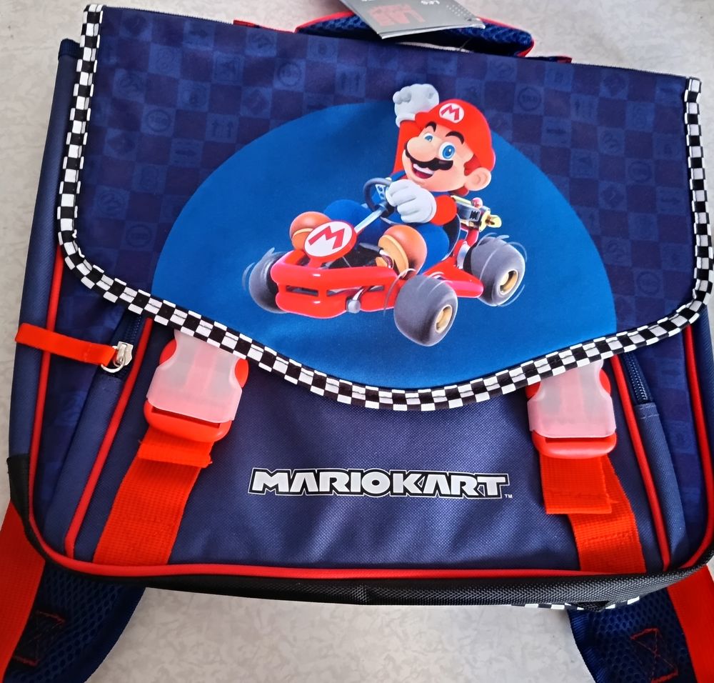 Cartable Mario Kart Neuf de Dimensions: 38x31x13 cm Mobilier enfants