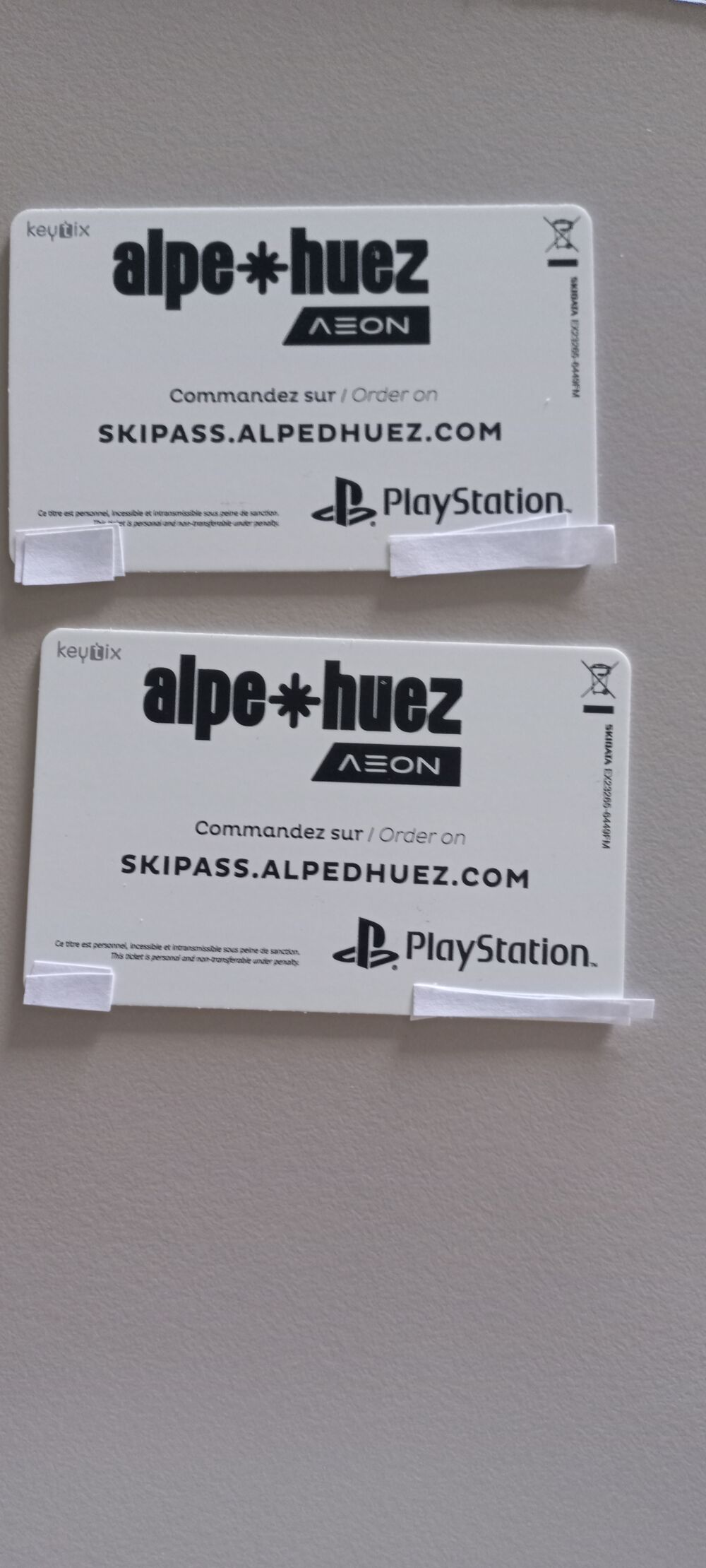 Forfaits (2) de ski Alpe d Huez. Sports