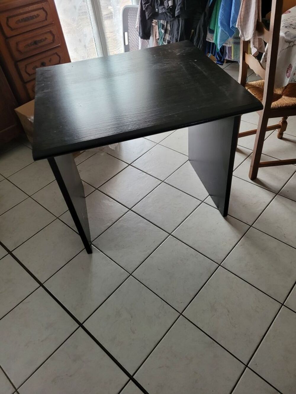 petit bureau avec tablette pour clavier Meubles