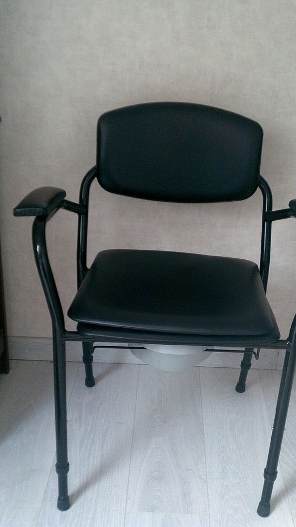   Fauteuil garde-robe 