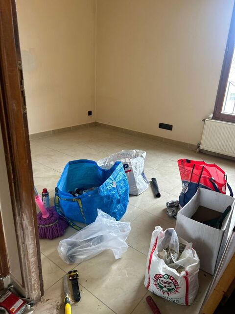 Nettoyage, m&eacute;nage Travaux, peinture , r&eacute;novation 0 92320 Ch�tillon