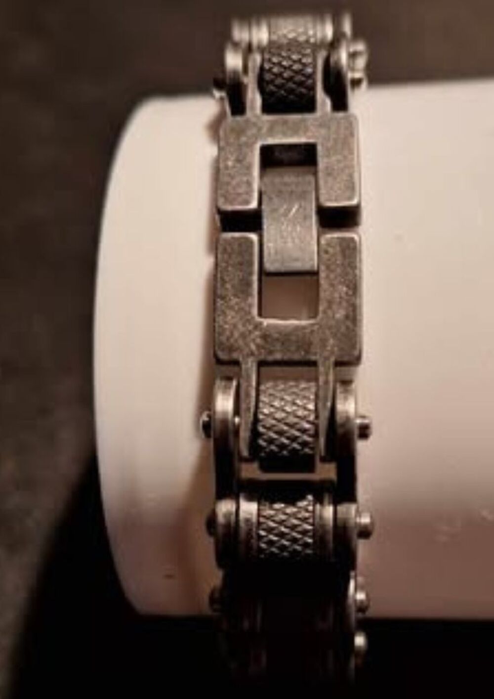 Bracelet Cha&icirc;ne de Moto Acier d'Inspiration Vintage Bijoux et montres