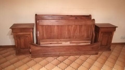 Lit bateau  et 2 chevets en noyer massif 120 Gurande (44)